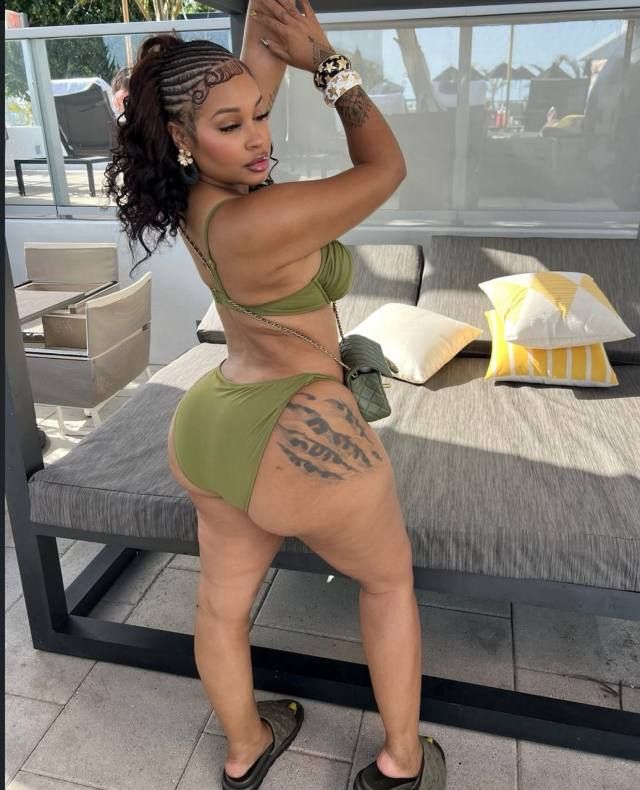 Available to fuck - Image 2